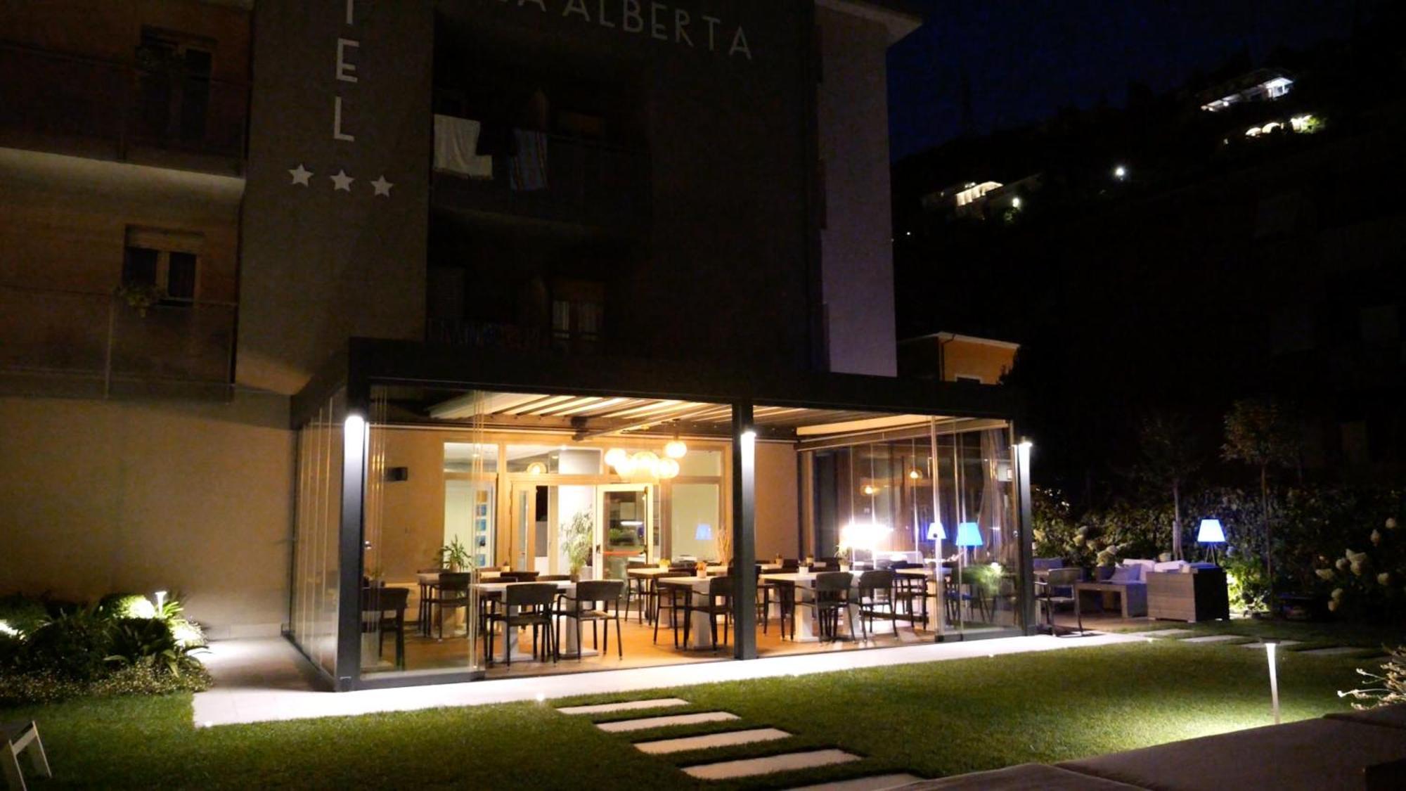 Hotel Villa Alberta Nago-Torbole ภายนอก รูปภาพ