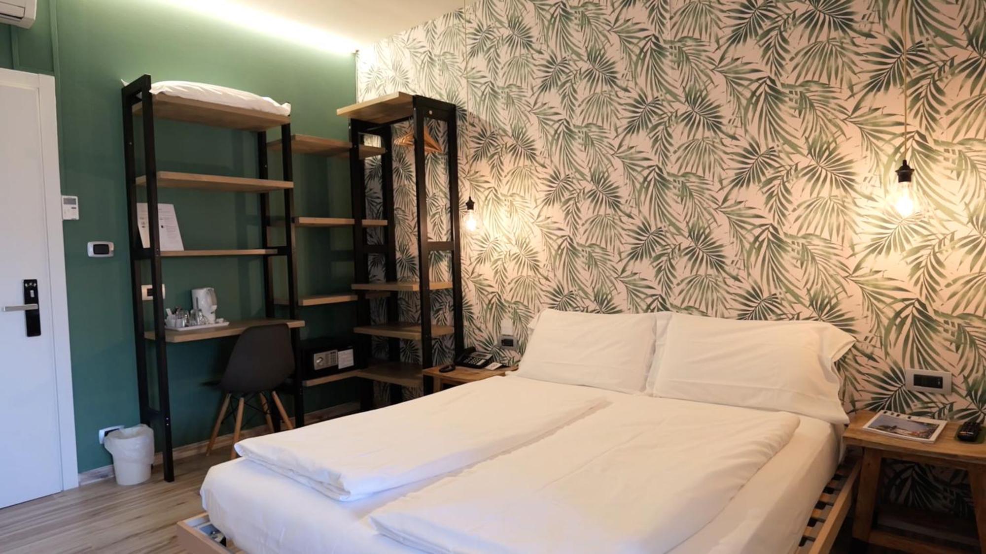 Hotel Villa Alberta Nago-Torbole ภายนอก รูปภาพ