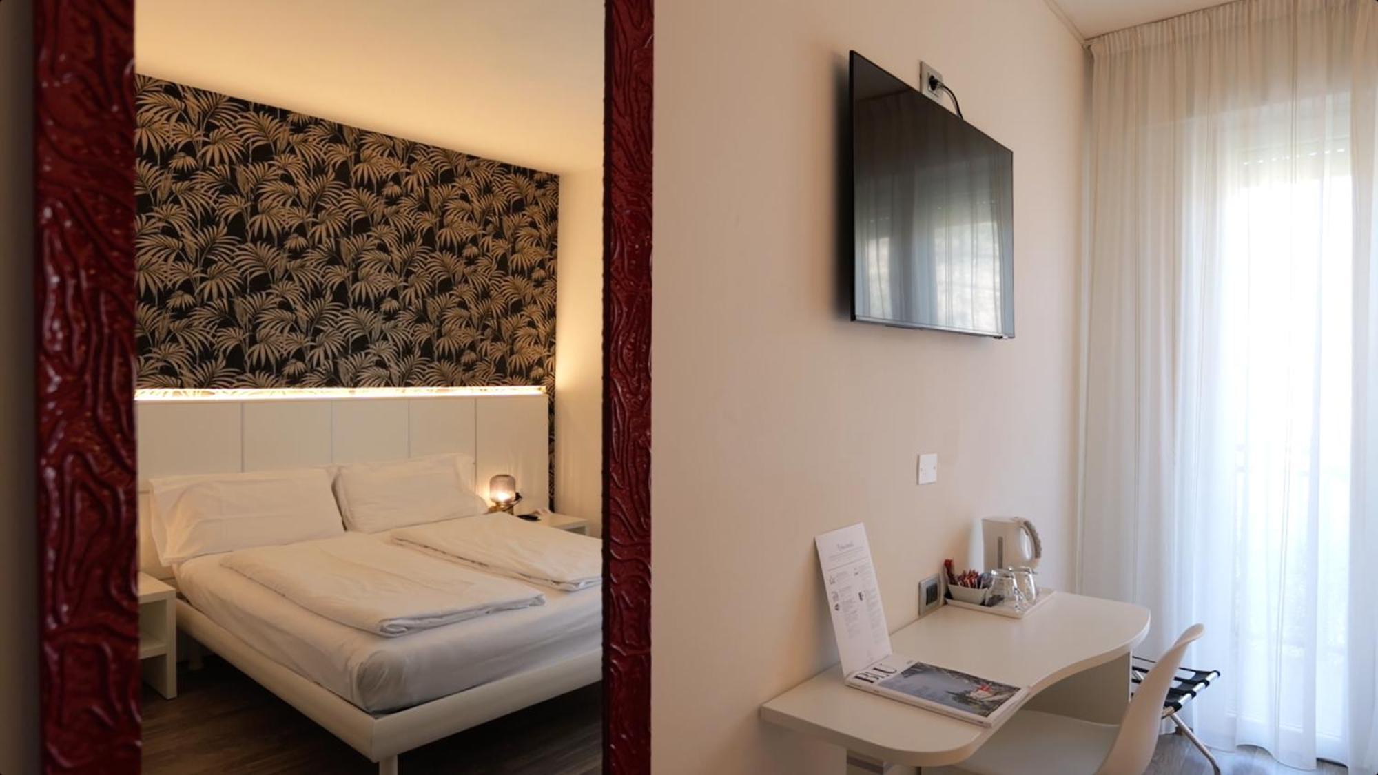 Hotel Villa Alberta Nago-Torbole ภายนอก รูปภาพ