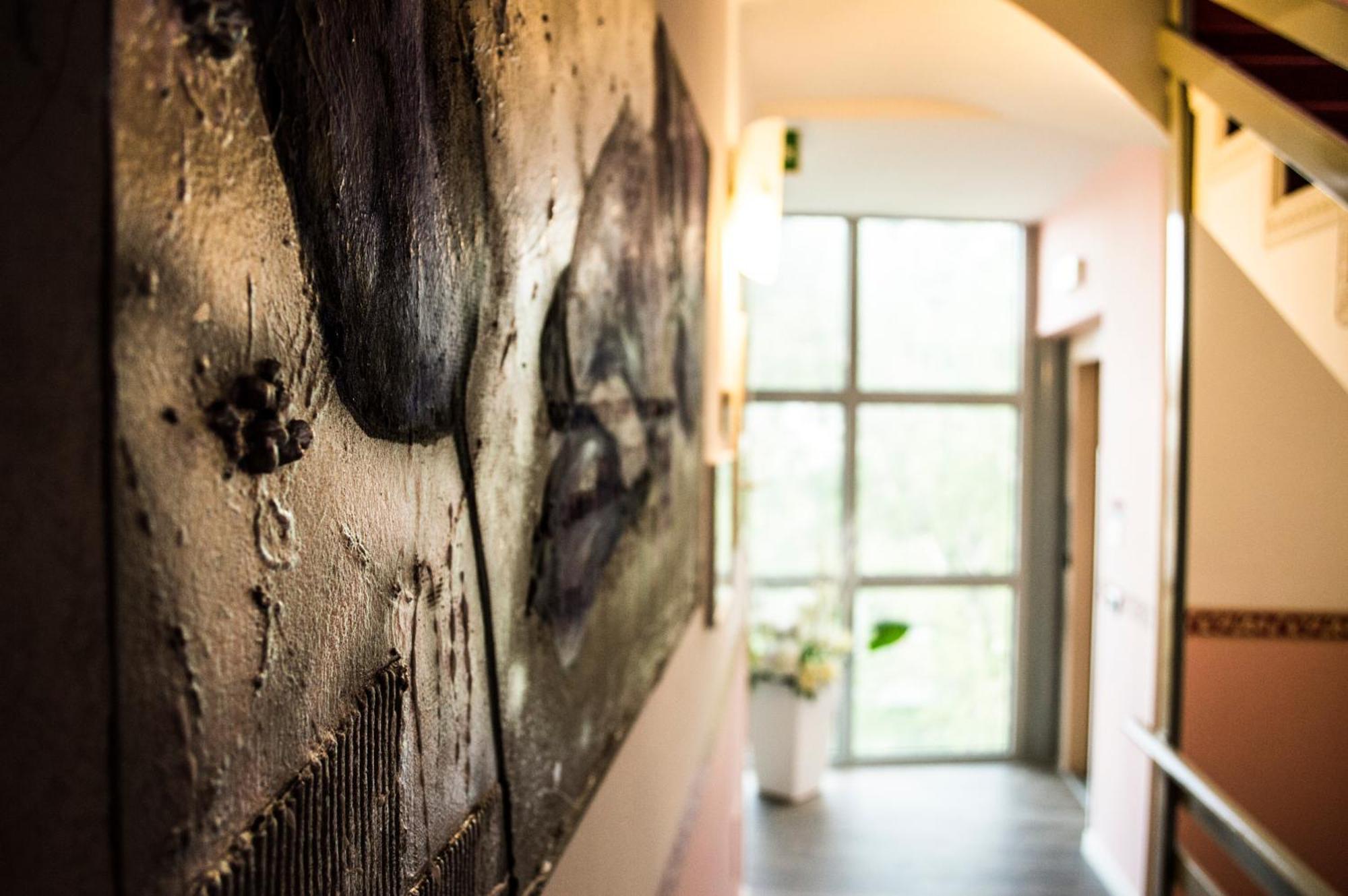 Hotel Villa Alberta Nago-Torbole ภายนอก รูปภาพ