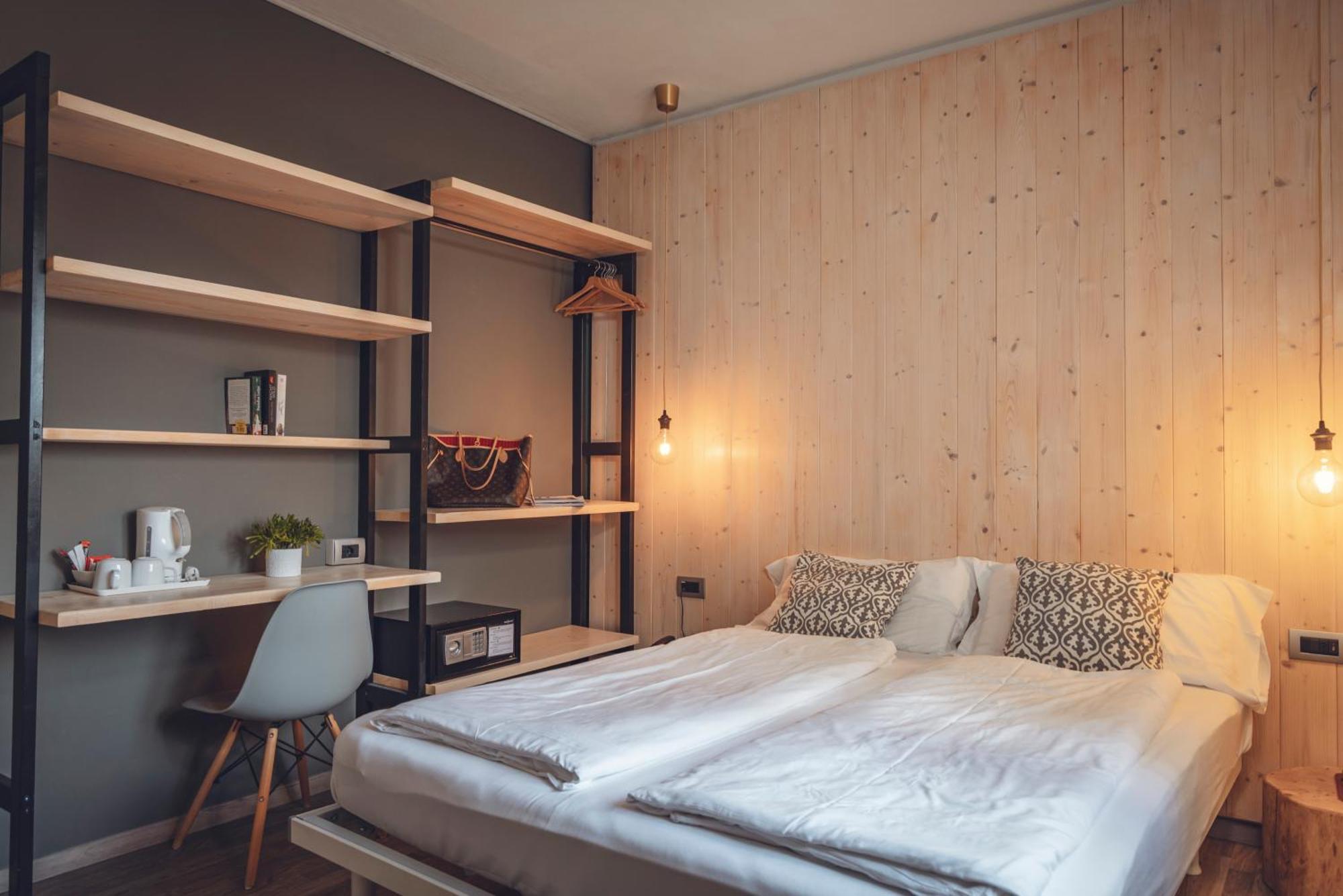 Hotel Villa Alberta Nago-Torbole ภายนอก รูปภาพ